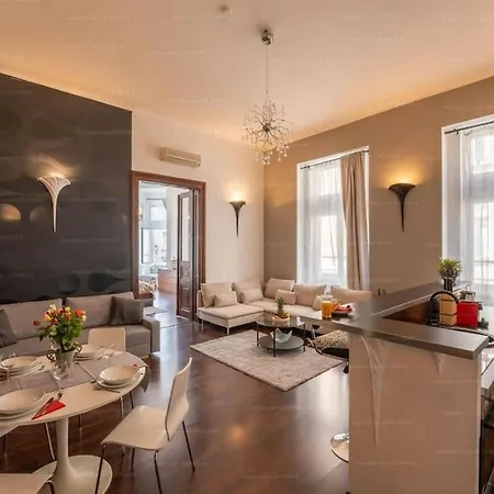 Magnificent Elegance By Erzsebet Krt & New York Cafe Budapest