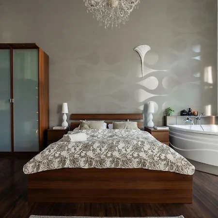 Magnificent Elegance By Erzsebet Krt & New York Cafe * ブダペスト