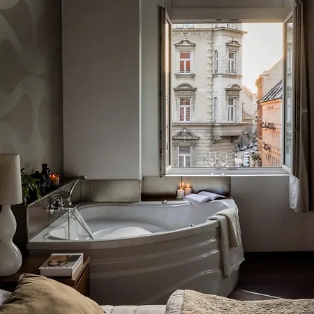 Apartment Magnificent Elegance By Erzsebet Krt & New York Cafe Budapest